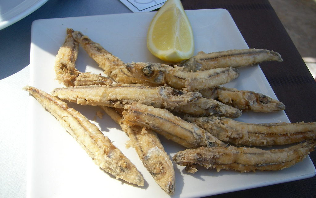 Friture de poissons de mer ("Pescaíto frito")